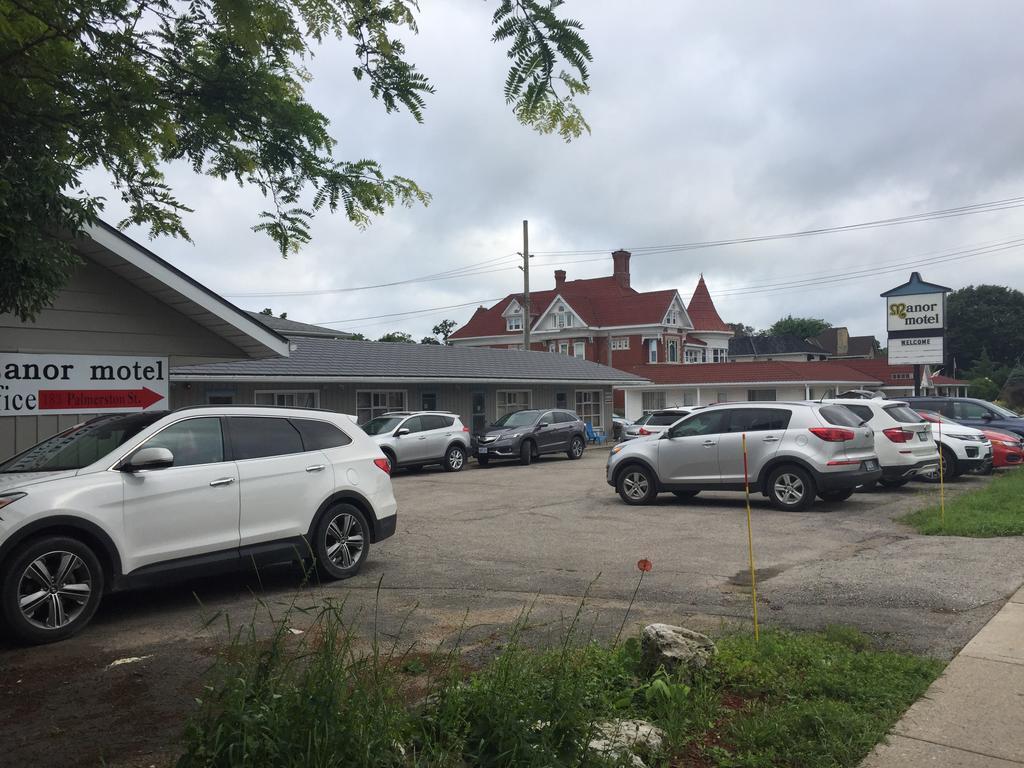 Manor Motel Southampton Exterior foto